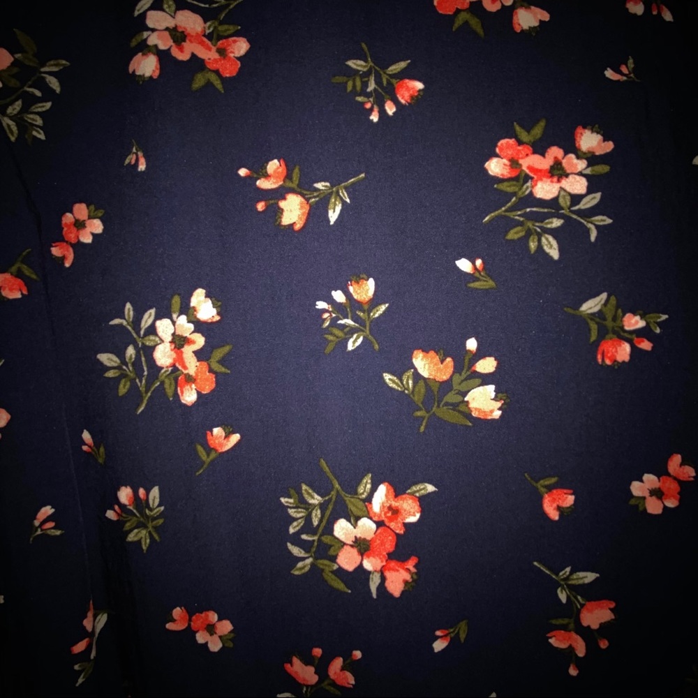 Floral top - Picture 2 of 4